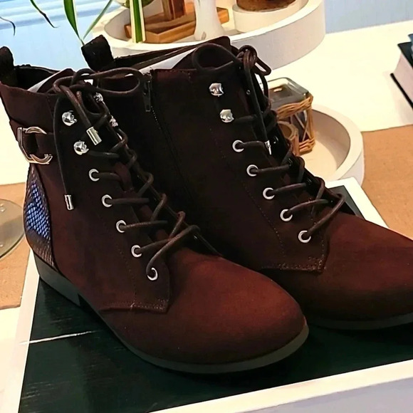 Karen Scott Claritaa Chocolate boots - Picture 1 of 4